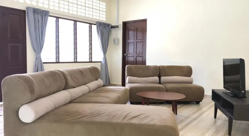 SingSport Holiday House - Image 1