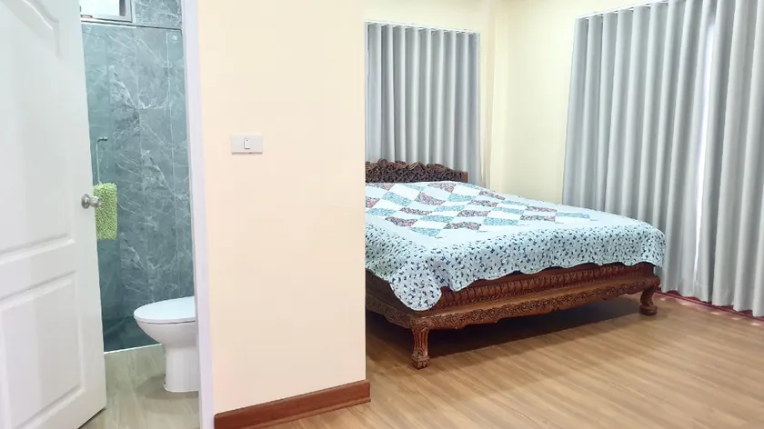 Vari house@Uthaithani - Image 1