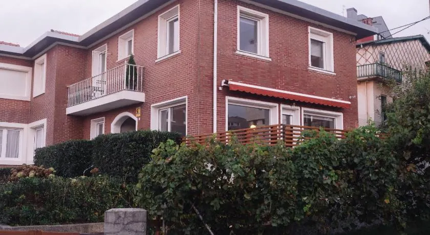 \"Villa Océan Amaluz Bilbao Beach pour familles et groupes d'amis\". - Image 1