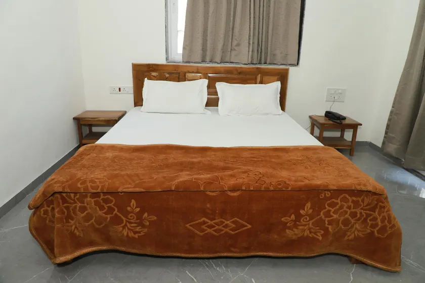 Hotel Rajmahal Palace - Image 1