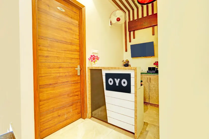 HOTEL  O V2V INN - Image 1