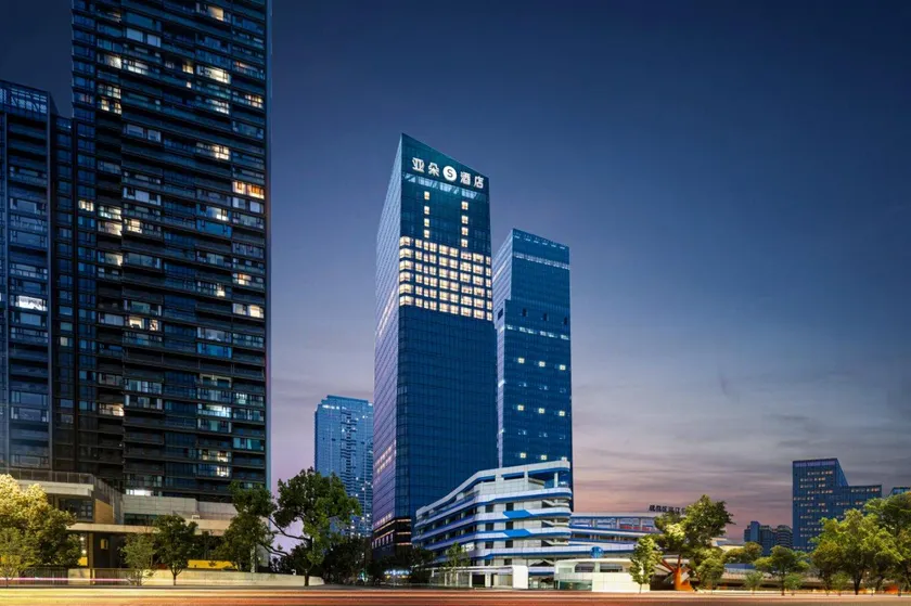 Atour S Hotel Wuhan Wuchang River Beach - Image 1