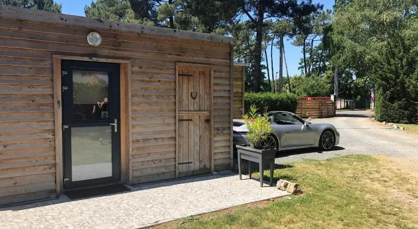 Cabane du Circuit - Image 1