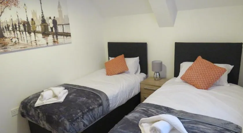Hamilton Apartment - Image 1