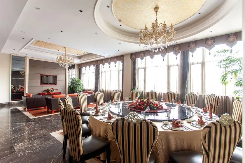 Shunjie Mingdu Hotel - Image 1