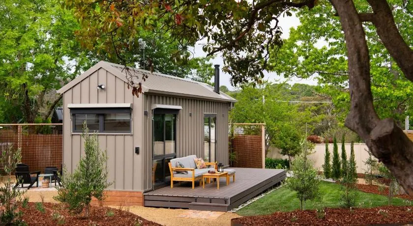 Piccola Verde Tiny House - Image 1
