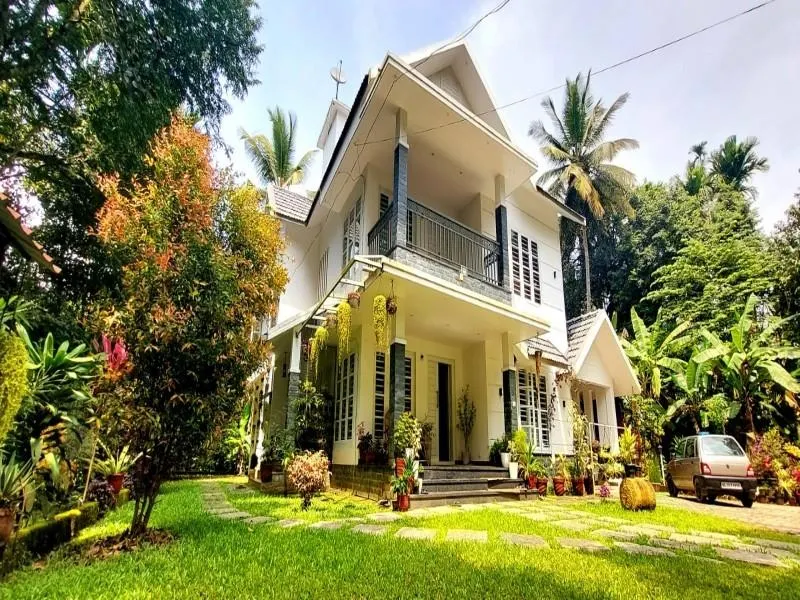 ROBUSTA FOREST -THE WHITE HOUSE - - Image 1