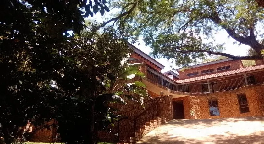 Mountain Guesthouse - Image 1