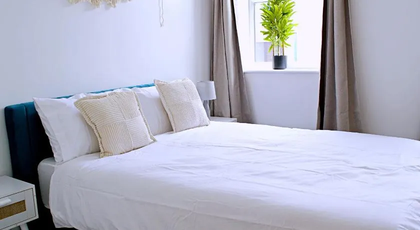 Luxury Flat Near Central London - Tower Bridge- Covent Garden - Image 1