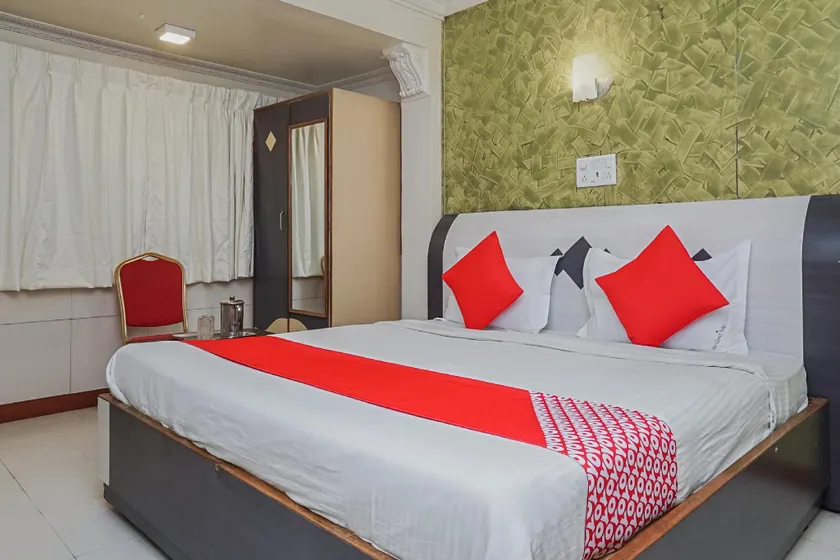 Hotel Tushar - Image 1