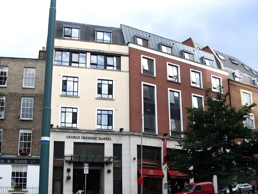 Handel's Hotel - Image 1