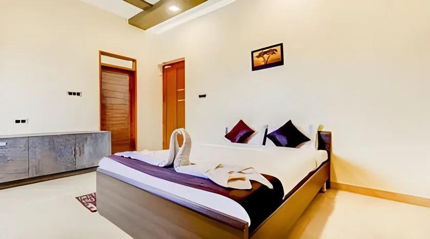 royal stay - Image 1