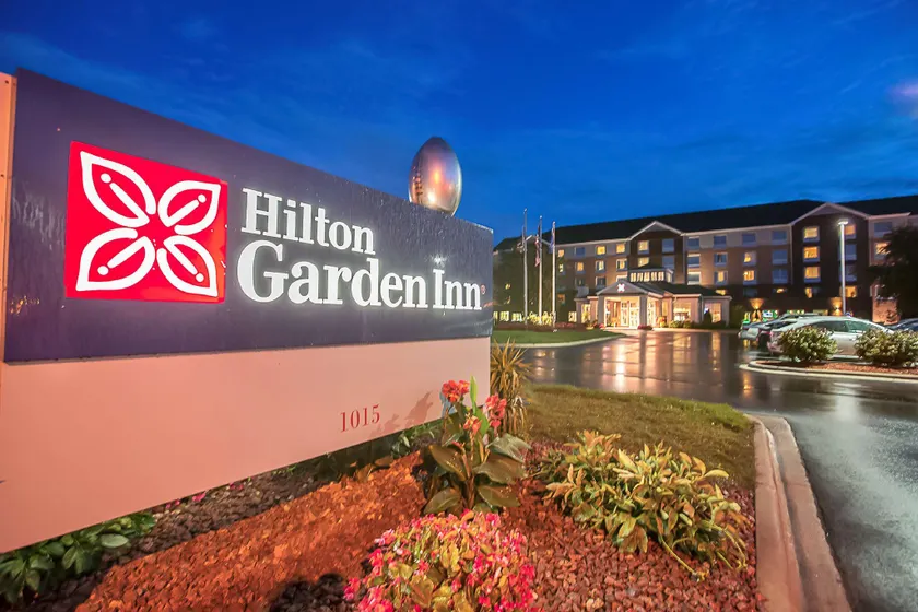 Hilton Garden Inn Green Bay - Image 1