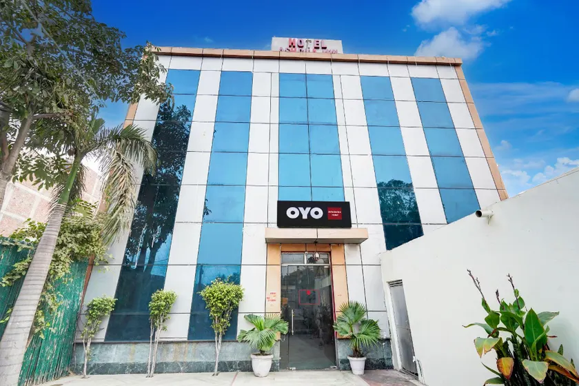 Hotel O Ashoka Inn Hotel Near Botanical Garden - Image 1