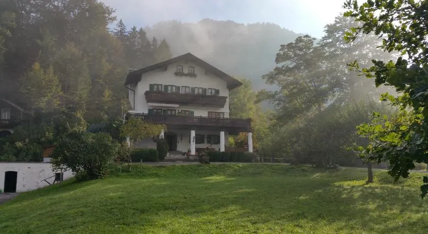 Pension Villa Bergkristall - Image 1