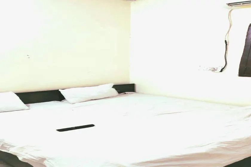 OYO 80646 Ssm Guest House - Image 1