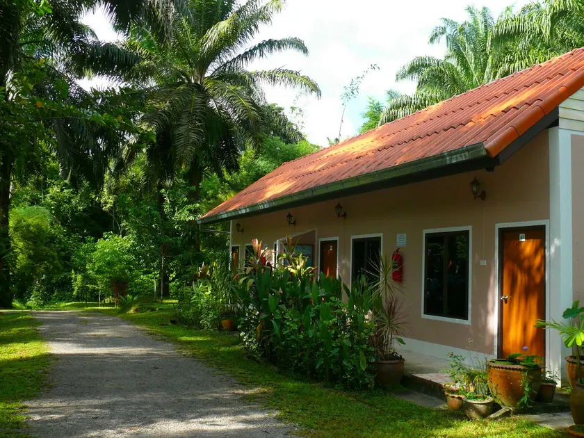 Suan Bang Bon Guest House - Image 1