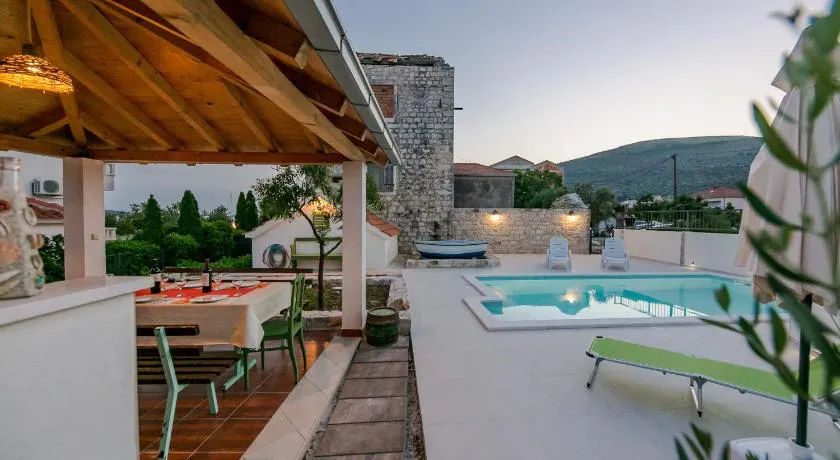 Seaside Villa Mia Trogir - Image 1