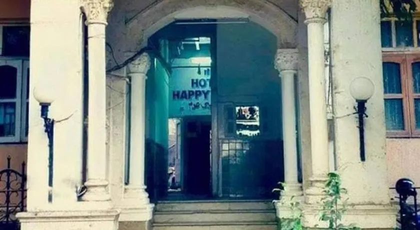 Hotel Happy Home - Image 1