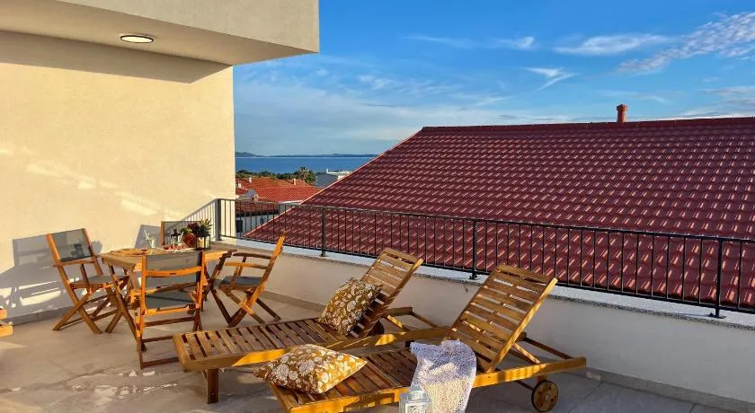 Apartment Noah with Rooftop Terrace and Sea View Vir - Image 1