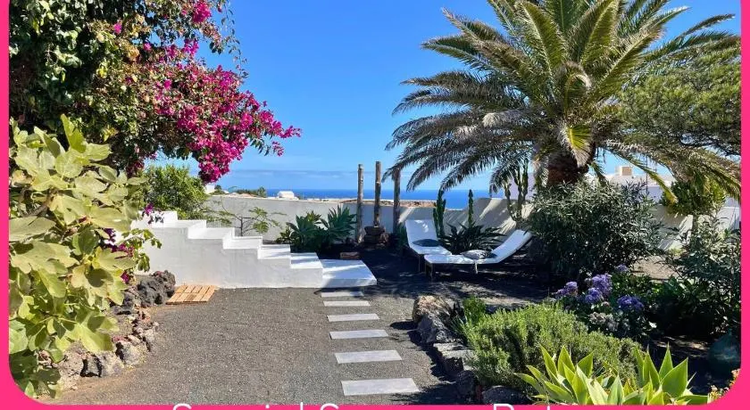 Full Relaxation - Private Villa - Sea View - Stunning Garden - 2 Terraces - 2 Bedrooms - Wifi - Parking - Washing Machine - Image 1
