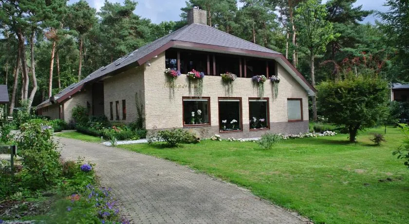 Maupertuus Bennekom - Image 1