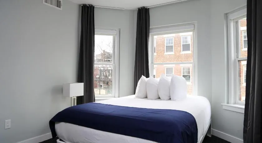 Stylish Studio on Newbury St, THIS IS BOSTON! #12 - Image 1