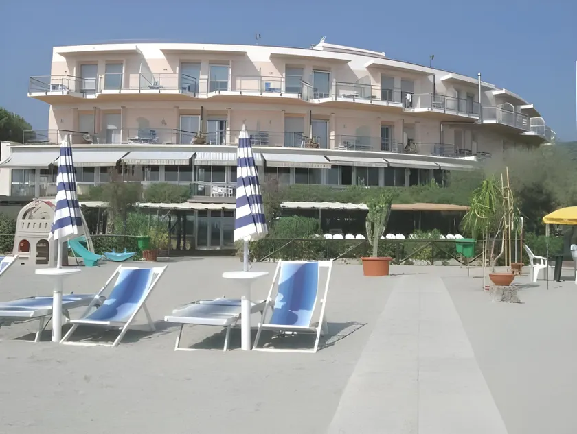Hotel Tirreno - Image 1