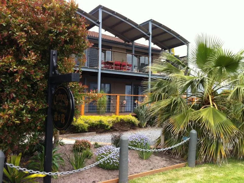 Corinella On The Esplanade Bed & Breakfast - Image 1