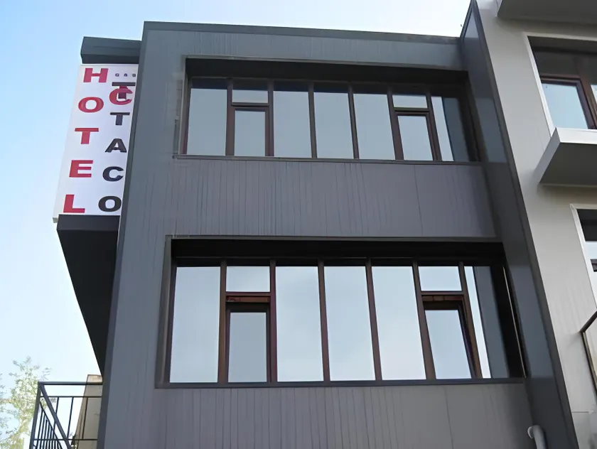 Hotel Taco - Image 1