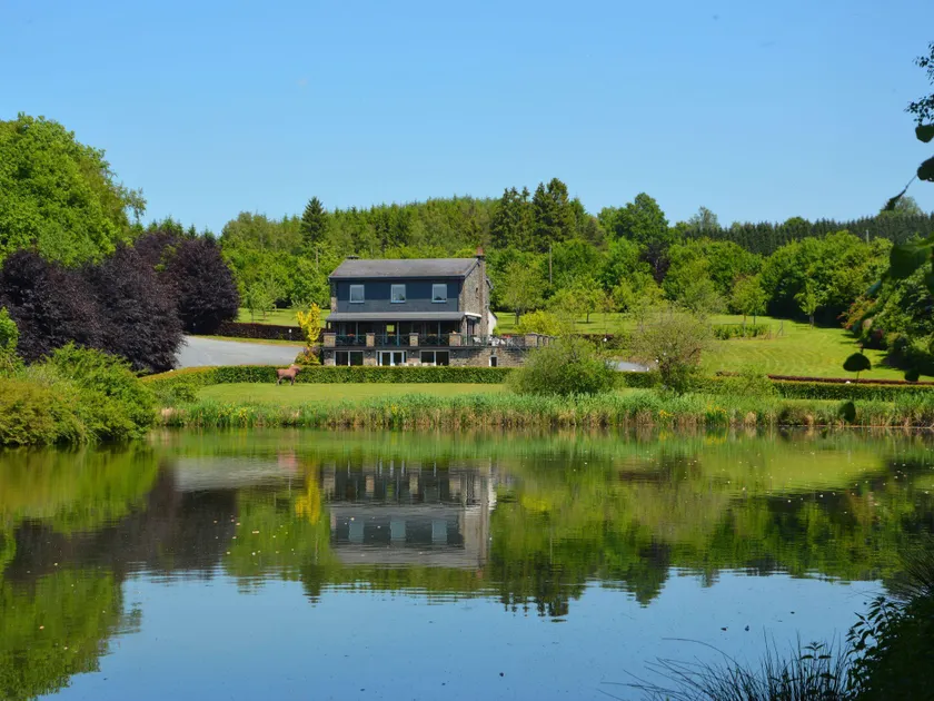 Comfortable cottage in the heart of a beautiful natural area with private ponds - Image 1