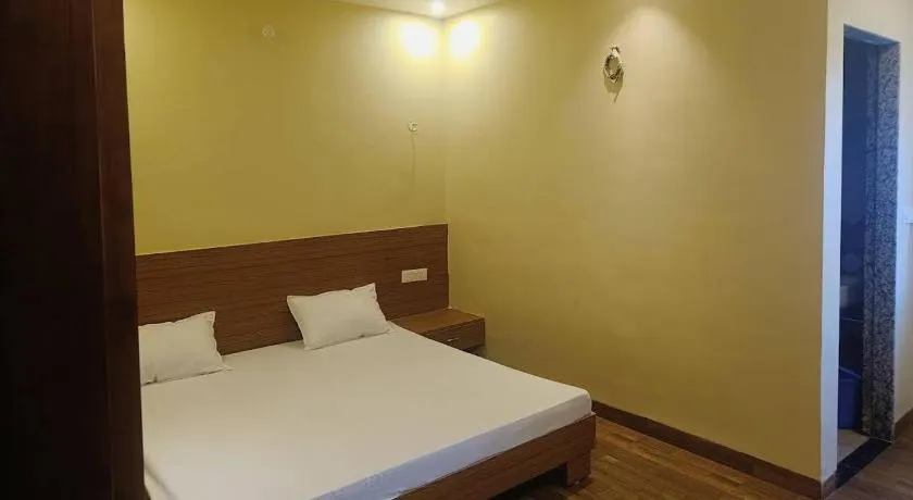 Adityanath Guest House - Image 1
