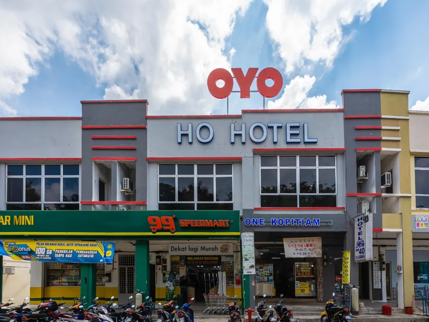 OYO 1185 Ho Hotel - Image 1