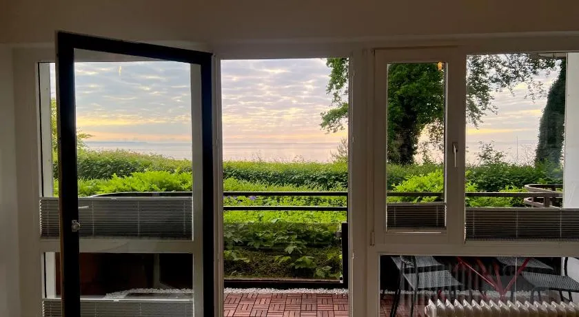 Moderne 3-Zi-Wohnung mit Meerblick direkt am Strand - Image 1