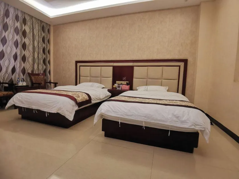 Junlin Hotel - Image 1