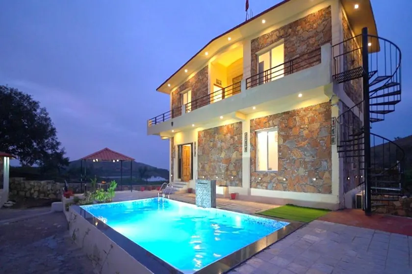Alaya stays Colonel Retreat 3 BHK  - Image 1