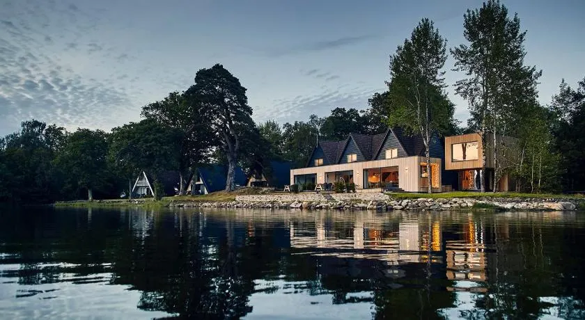 Lochend Chalets - Image 1