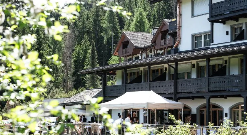Hotel Bad Waldbrunn - Image 1