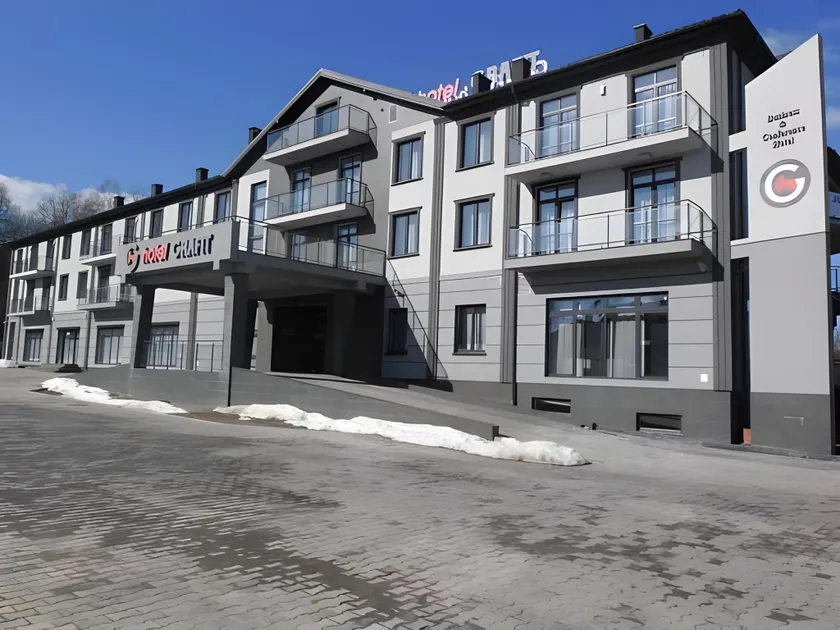Hotel Grafit - Image 1