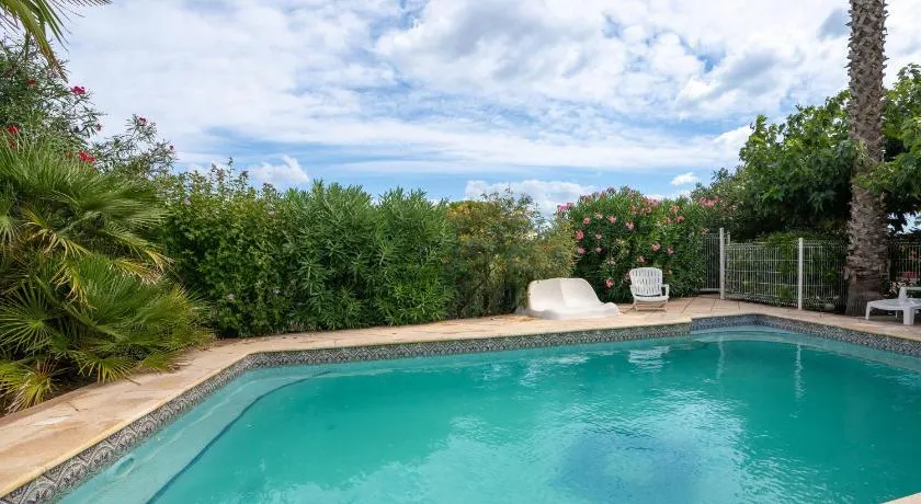 Villa Avec Piscine Partagée avec piscine partagée, Wi-Fi et climatisation - Image 1