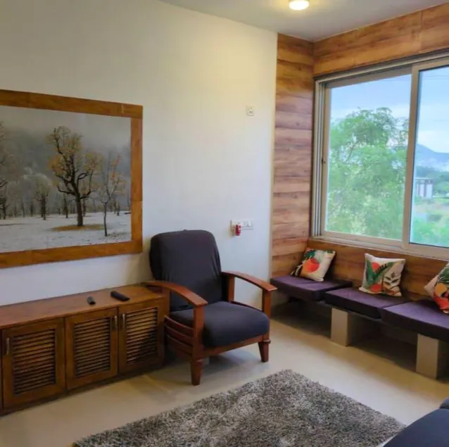Luxurious 2 bhk,2 bay windows for 4 to 6 ppl - Image 1