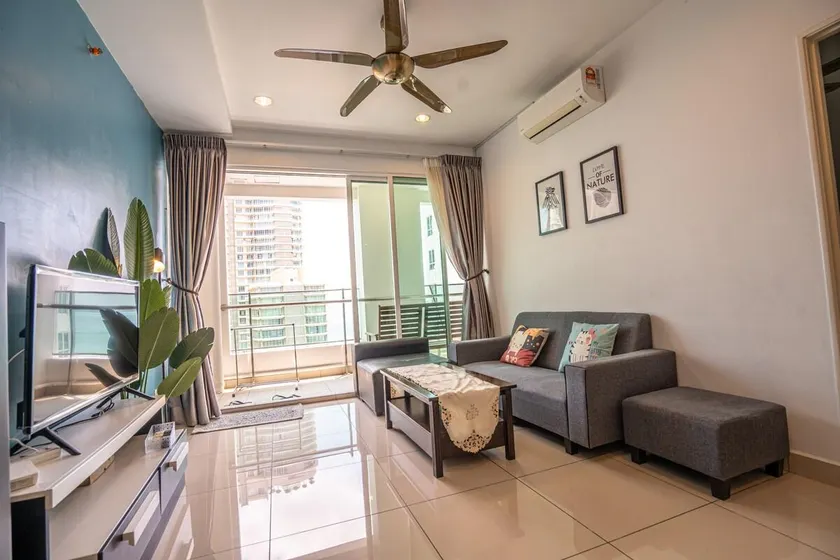 Seaview Mansion One 19(2 rooms) @Gurney Georgetown - Image 1
