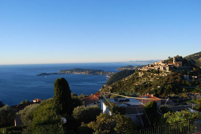 Superbe Penthouse avec vue panoramique sur Eze Village et la Côte d'Azur - Image 1