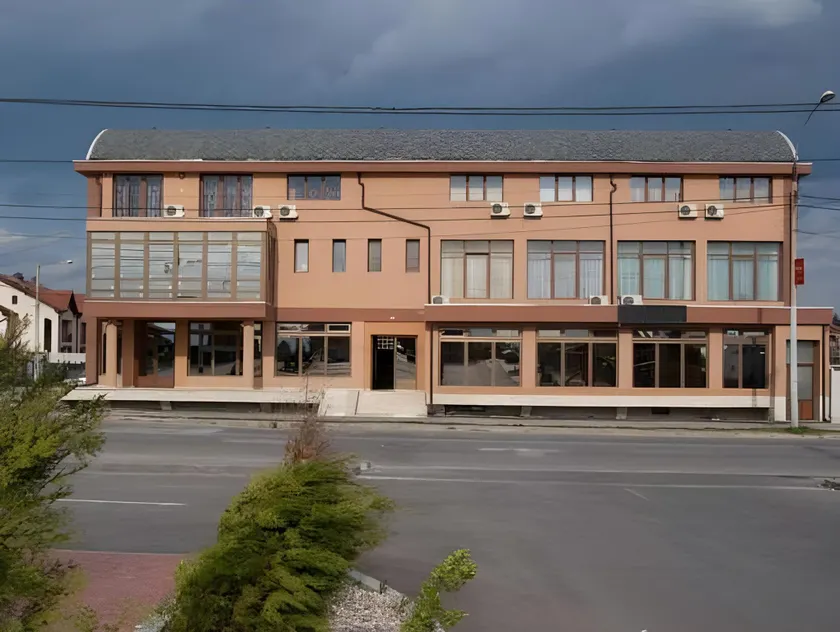 Hotel Condor - Image 1