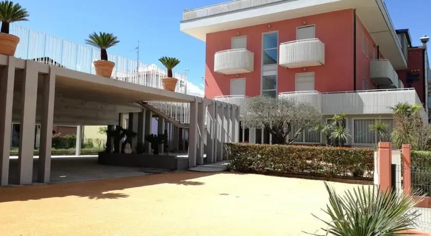 Hotel Villa Maria - Image 1