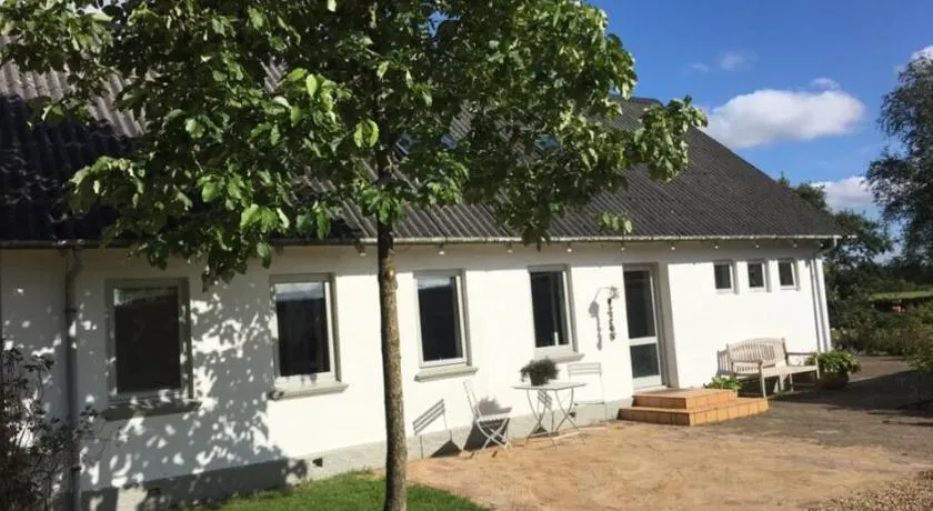 Skønt hus på landet tæt på Billund - Image 1