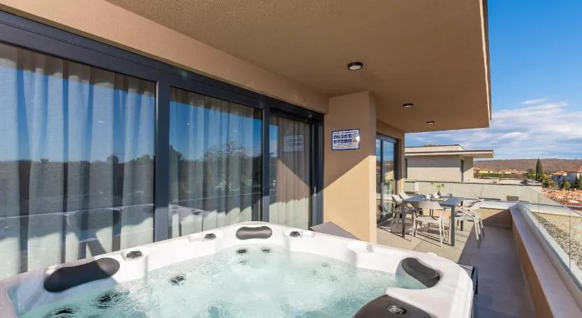 Quercus Village Apartments with private pool - Image 1