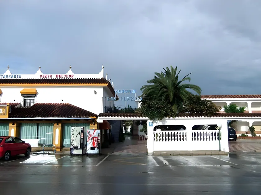 Hostal Las Cumbres - Image 1