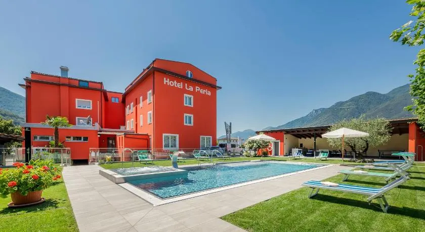 Hotel La Perla - Image 1