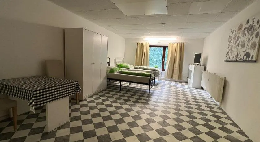 Würzburg Gerbrunn Monteurzimmer Wohnung 2 Etage - Image 1